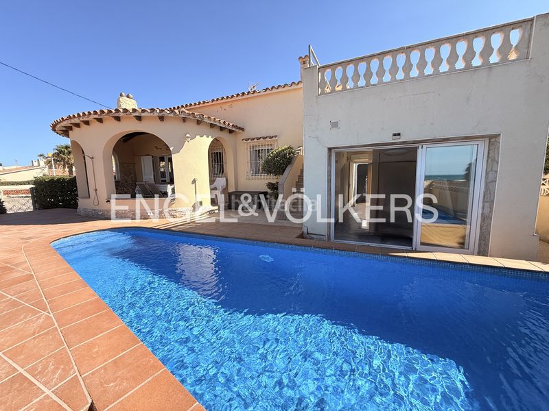 Foto 4793c291-544a-42e2-bd0d-15305237500b. Casa amb calefacció aparcament piscina a Poblets (els)
