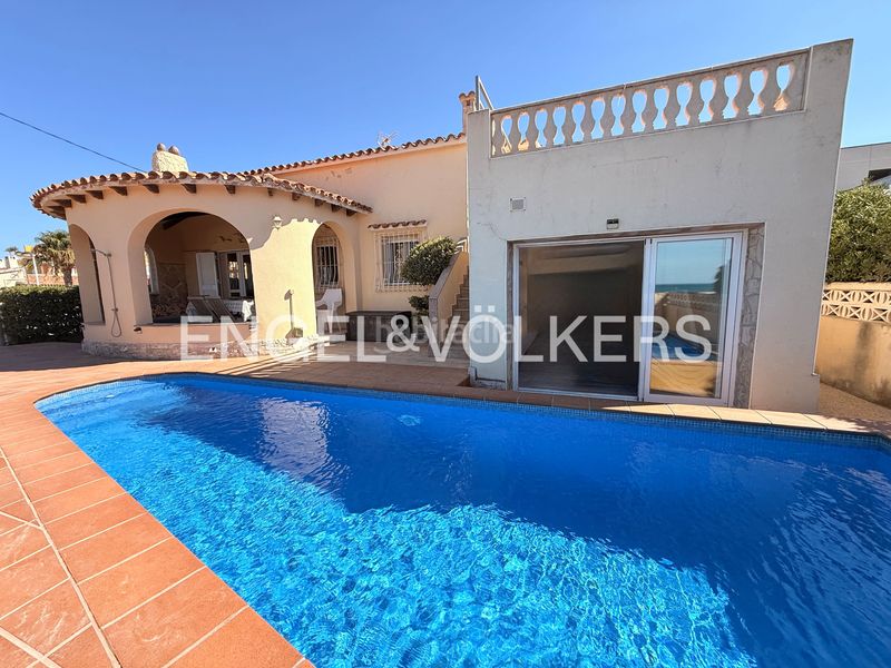 Foto a59386fd-2849-4a8e-bb5c-98f44c1bd1ce. Casa amb calefacció aparcament piscina a Poblets (els)
