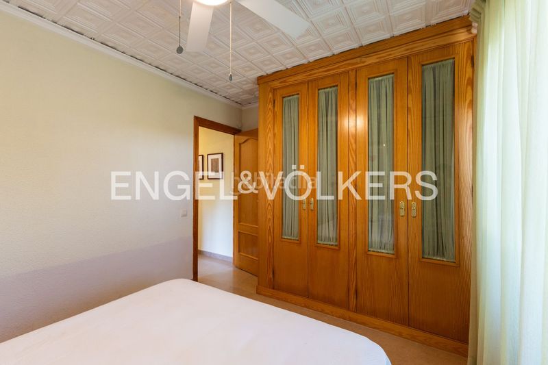 Foto 46007f84-dff5-4b91-97e1-b3f37a693856. Casa amb calefacció aparcament piscina a Corinto-Almardà Sagunt