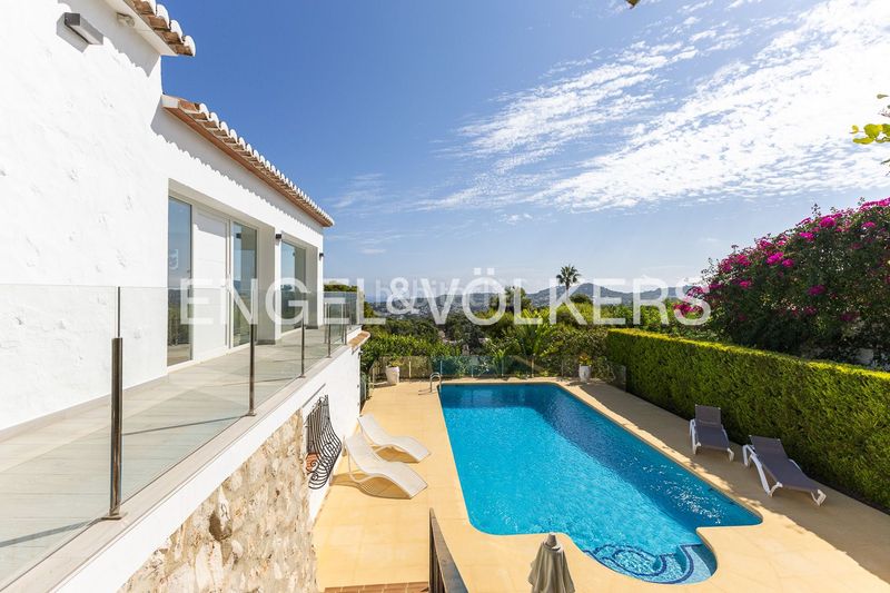 Foto 4d571850-4fd0-4b80-b4ca-1176f2253683. Casa amb calefacció aparcament piscina a Cap Martí - El Tossalet - Pinomar Xàbia