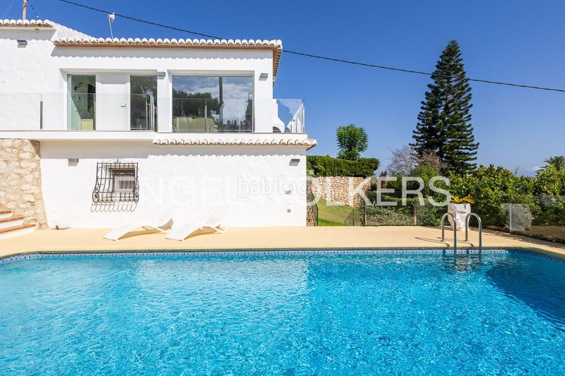 Foto 87bf95d9-5608-4edc-ae96-cea7be093868. Casa amb calefacció aparcament piscina a Cap Martí - El Tossalet - Pinomar Xàbia