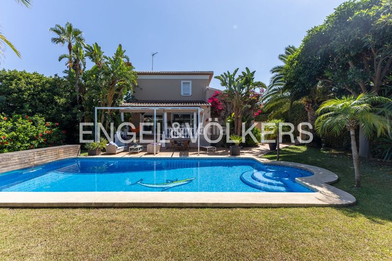 Foto c0130f03-1cdd-4139-aefa-60937c3e7682. Casa amb calefacció aparcament piscina a Cap Martí - El Tossalet - Pinomar Xàbia