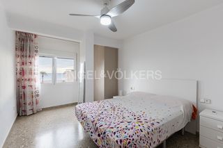 Rent Flat  Av. de neptuno. Apartamento para corta estancia en la playa de la puebla de farn