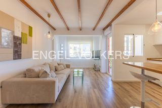 Alquiler Piso en Nou Moles. Vivienda amueblada de 4 habitaciones