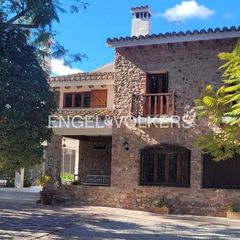 Location Chalet à Monteamor-La Carrasca-El Peucal. Acogedora villa con casa de invitados en náquera