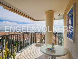 Rent Flat in Alboraya Centro. Espectacular piso con vistas al mar y montaña en la playa de la