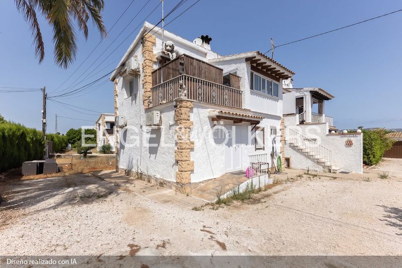 Foto 19ca15c3-733a-404b-9640-1a4688194406. Casa amb calefacció aparcament piscina a Partida Comunes-Adsubia Xàbia