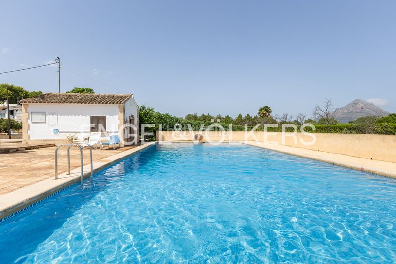 Foto e6a2c984-16a1-4e4d-92f1-0b7020d842c4. Casa amb calefacció aparcament piscina a Partida Comunes-Adsubia Xàbia