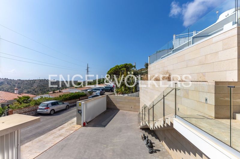 Foto 5e88b160-5c31-4754-a246-a76a5ca5a0c5. Casa amb calefacció aparcament piscina a Las Atalayas-Urmi-Cerro Mar Peñíscola