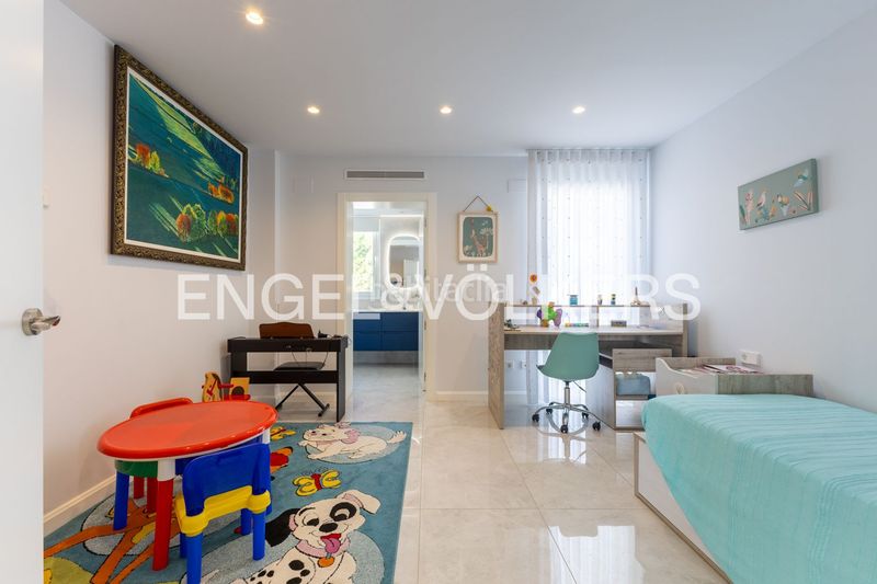 Foto dd320428-fd49-43d9-b6e1-fb79c5ac0cba. Casa amb calefacció aparcament piscina a Las Atalayas-Urmi-Cerro Mar Peñíscola