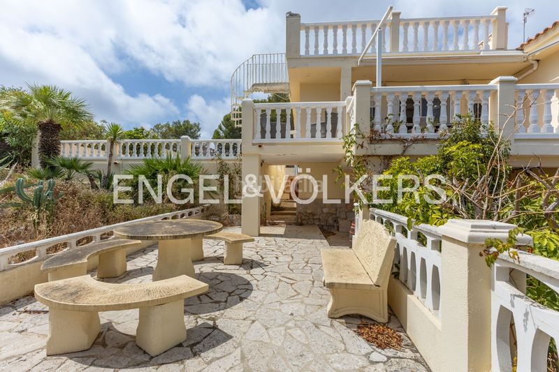 Foto 1d37edda-70e6-4666-b813-d0d34acc5679. Casa amb calefacció aparcament piscina a Las Atalayas-Urmi-Cerro Mar Peñíscola
