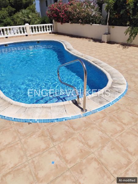 Foto 99fc9059-0051-4bd0-919e-a8fff33869ac. Casa amb calefacció aparcament piscina a Las Atalayas-Urmi-Cerro Mar Peñíscola