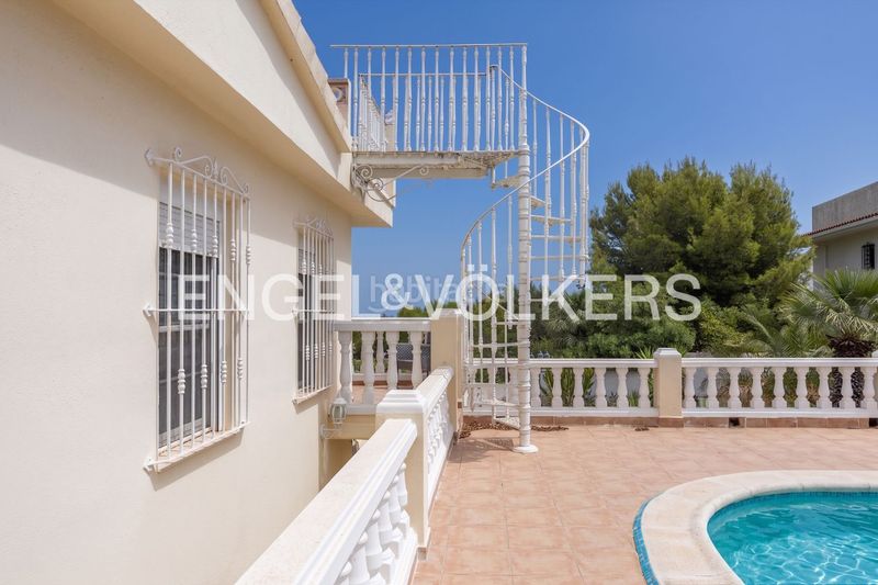 Foto a5cbf693-96ab-42af-b1da-f8bf4bba37cd. Casa amb calefacció aparcament piscina a Las Atalayas-Urmi-Cerro Mar Peñíscola