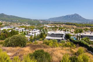 Terreny residencial a Cap Martí - El Tossalet - Pinomar. Oportunidad de parcela de 1.066 m para villa de lujo con vistas