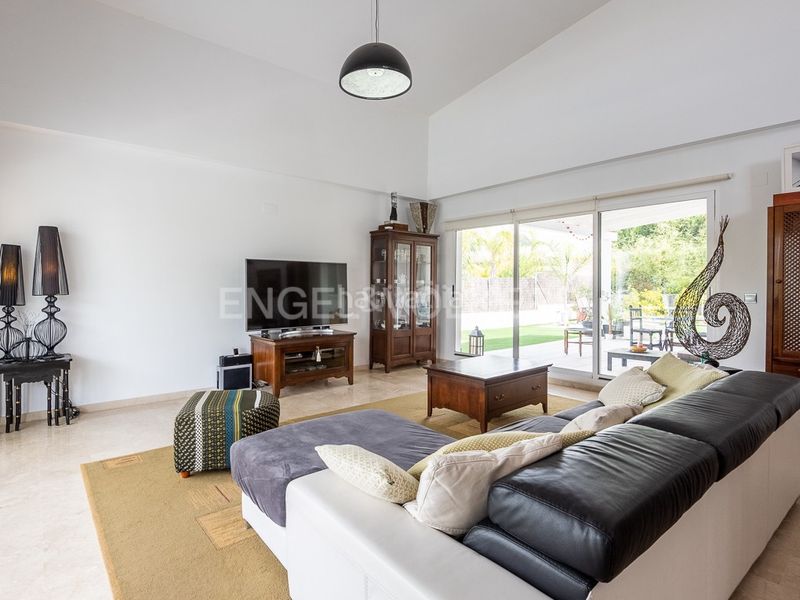 Foto 4d6d18dd-3d08-4d5f-949e-2a04f9b7dd5b. Lloguer casa amb calefacció aparcament piscina a Bétera