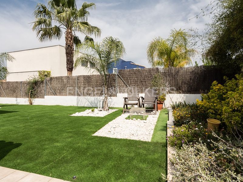 Foto fee943d8-ac10-4f61-b692-92a7056829a9. Lloguer casa amb calefacció aparcament piscina a Bétera