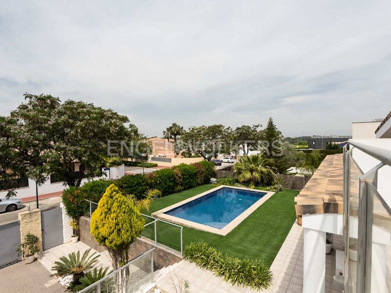Foto b4f52b05-5ad2-4d17-acaf-87ae82b2776e. Location maison avec chauffage parking piscine dans Bétera