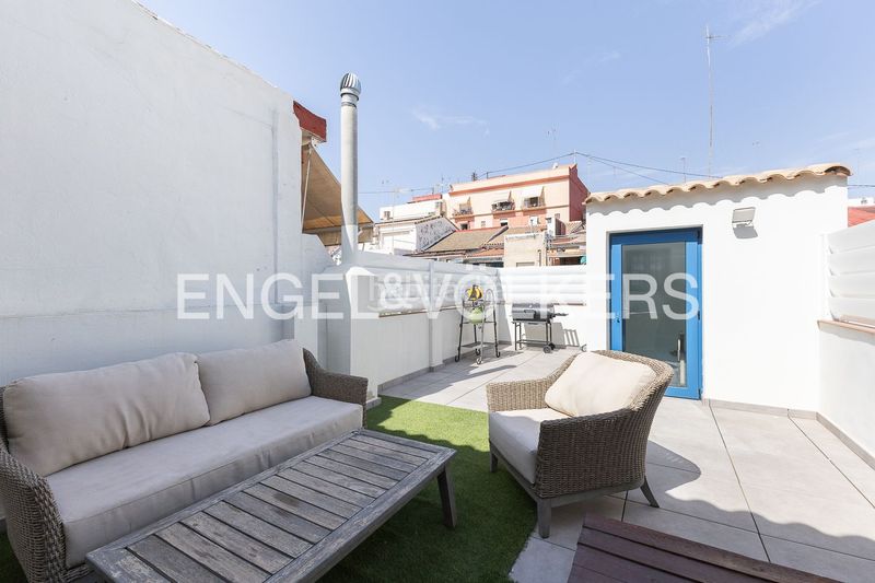 Foto 60ae5a8b-aeda-424d-b3d5-dae386de4628. Casa adossada amb calefacció a El Cabanyal-El Canyamelar Valencia