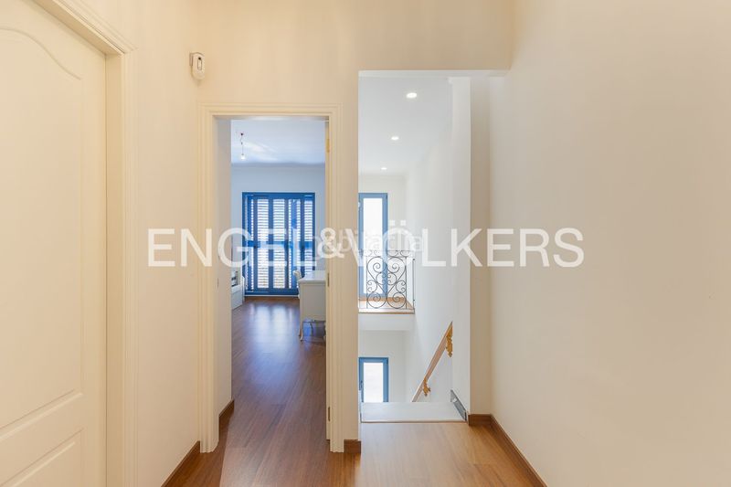 Foto cdcf96b3-e173-4321-98aa-e876892d8d96. Casa adossada amb calefacció a El Cabanyal-El Canyamelar Valencia