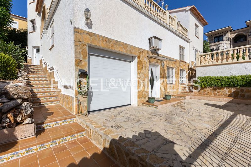 Foto 47b1a064-0c38-4b45-8a1e-d77f11dd16a2. Casa amb calefacció piscina a La Pedrera-Vessanes Dénia