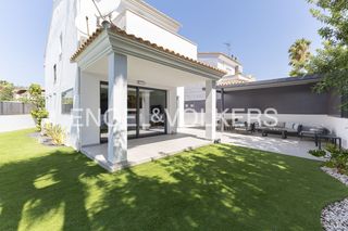 Haus in Alfinach - Monasterios. Exclusiva villa reformada en la zona más tranquila de alfinach.