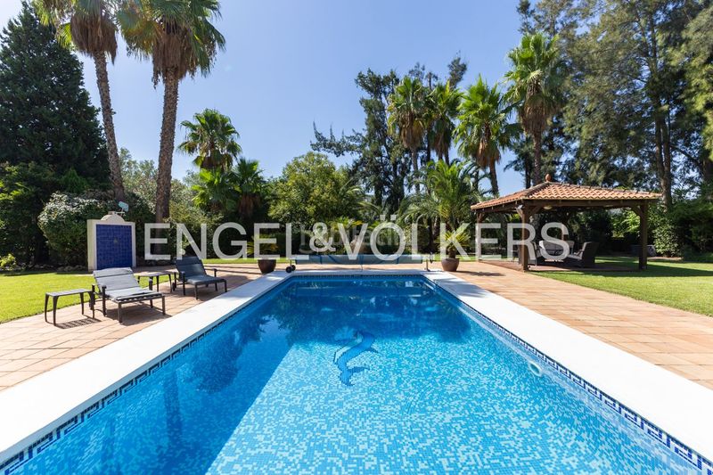 Foto ab351876-fee5-46e3-80d3-88e668d442ee. Casa amb calefacció aparcament piscina a Centro Pedreguer