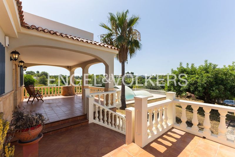 Foto b1d6c163-a34a-4b71-9ec2-6f345699294a. Casa amb calefacció aparcament piscina a Monserrat
