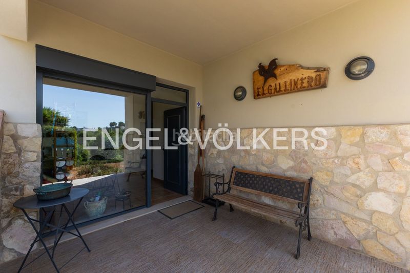 Foto d9301269-2d11-4f7e-8234-cc12ff48914f. Casa amb calefacció aparcament piscina a Monserrat