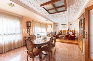 Appartamento in Sueca. Descubre en sueca un espacioso apartamento de 4 habitaciones