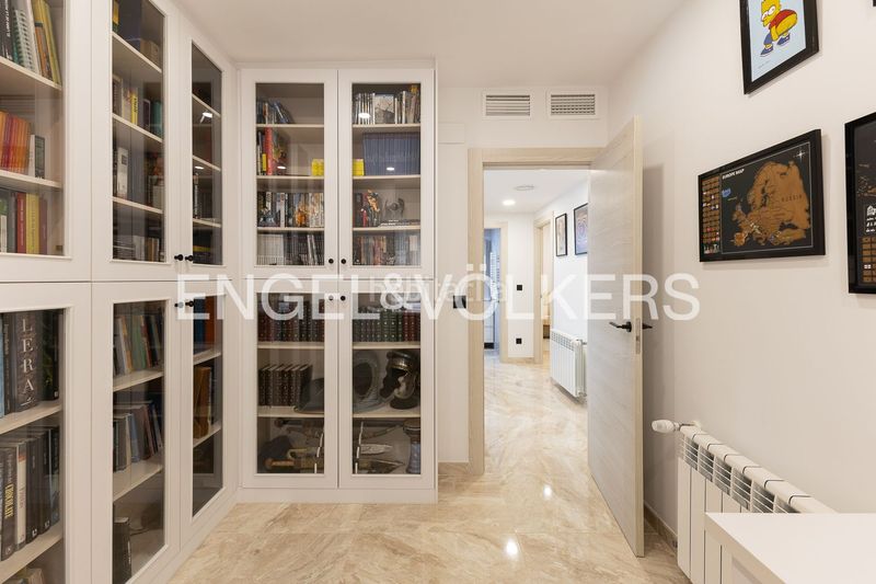 Foto 170d33ea-f511-4129-831f-c074408581f6. Casa adossada amb calefacció aparcament a Benifaió