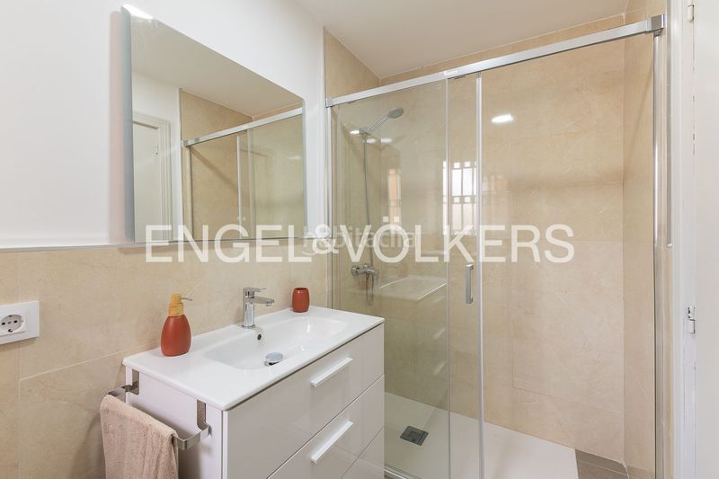 Foto a4315614-4e9d-4c8a-b70c-ae6fda354b65. Lloguer casa amb calefacció aparcament piscina a Rocafort
