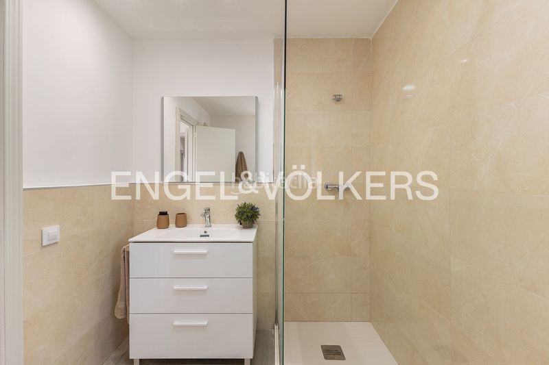 Foto dd5613a7-77d1-47ca-9e29-bc22b99e4b63. Lloguer casa amb calefacció aparcament piscina a Rocafort