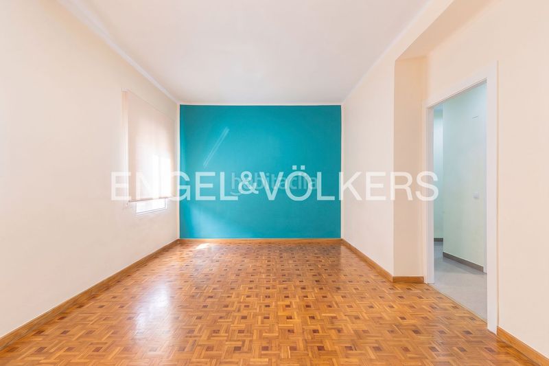 Foto d5716533-b01b-4602-9713-c1a5b800b621. Pis amb calefacció a Barrio de Patraix Valencia