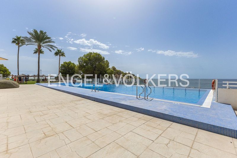 Foto 62d269ef-46ce-4554-9176-ac3937159cc2. Lloguer pis amb calefacció aparcament piscina a Mascarat Altea