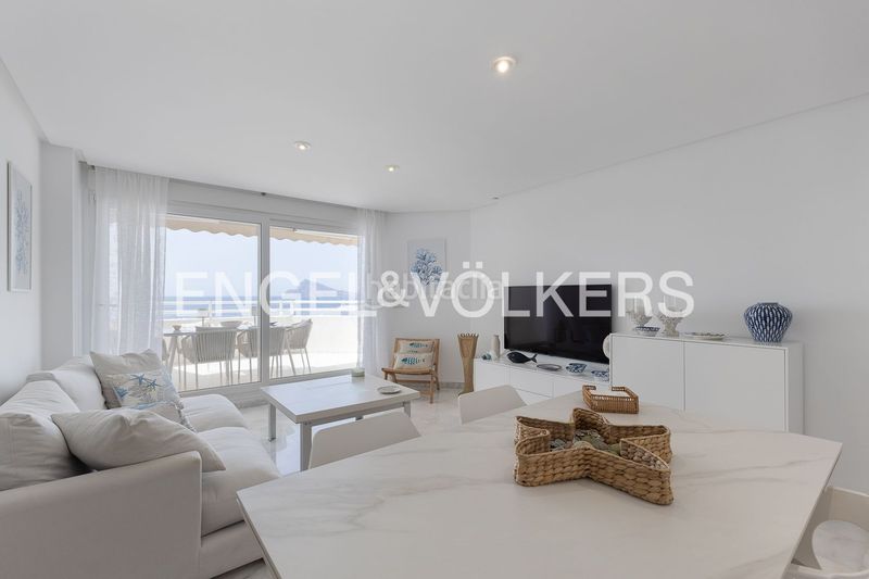 Foto d2cde2bd-3080-40c7-9e5b-aa63a208fcab. Lloguer pis amb calefacció aparcament piscina a Mascarat Altea