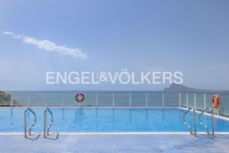 Foto e3548270-ed6d-49e7-b3c9-2d9c144778ab. Lloguer pis amb calefacció aparcament piscina a Mascarat Altea
