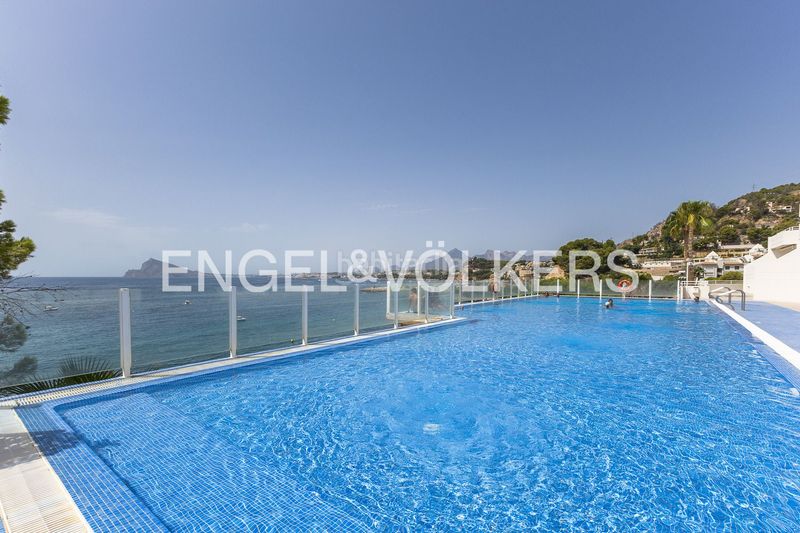 Foto fc2ebf2a-0d4f-45d2-8ed3-0130280495c4. Lloguer pis amb calefacció aparcament piscina a Mascarat Altea