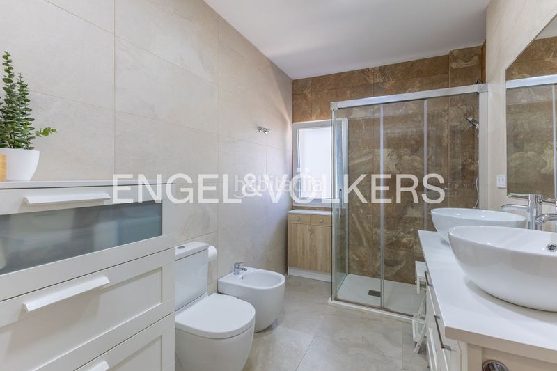 Foto 097170b4-e0bc-42fe-a601-ae7d99233e08. Casa amb calefacció aparcament piscina a Gilet