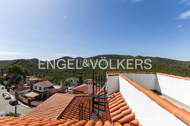 Foto 1adf1ad8-9c13-42ee-9896-3f4727744ce1. Casa amb calefacció aparcament piscina a Gilet