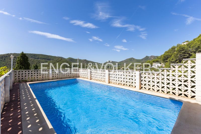 Foto 5f4ad092-22a2-4894-9cc9-922d5d98521c. Casa amb calefacció aparcament piscina a Gilet