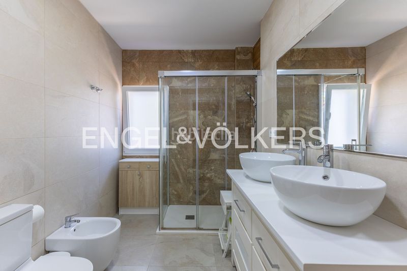 Foto 899d0f61-ec60-4023-8ddd-250e3e6e7afe. Casa amb calefacció aparcament piscina a Gilet