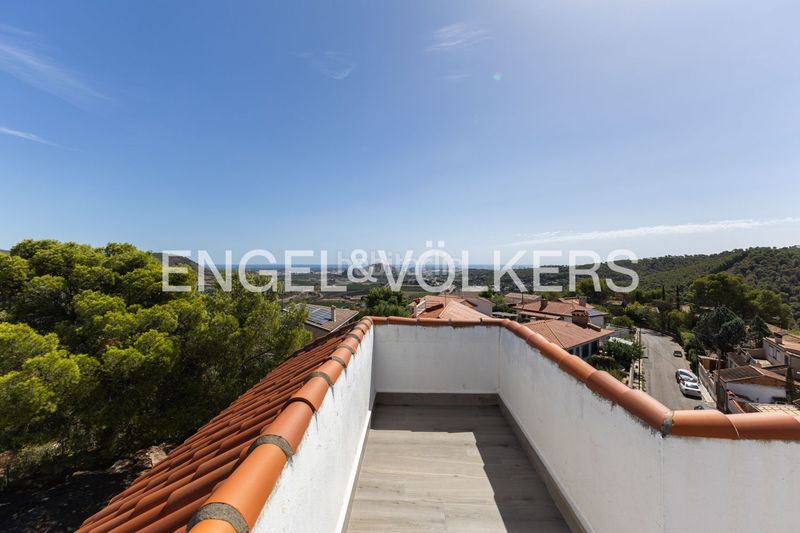 Foto bcf32521-28a8-4a10-ae02-dd0c61c01792. Casa amb calefacció aparcament piscina a Gilet