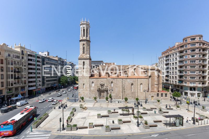 Foto 09a37d01-b726-47ac-9139-6994b9a87c33. Pis amb calefacció aparcament a Sant Francesc Valencia
