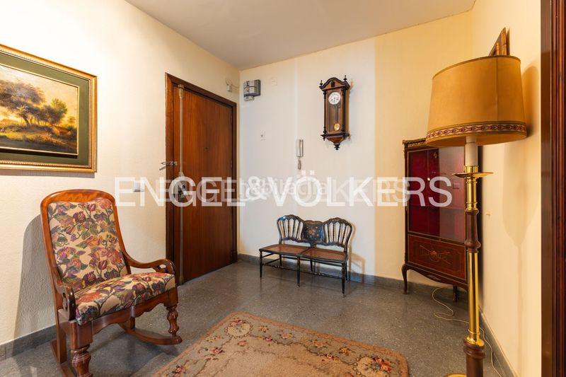 Foto 1d3332ff-9685-4c9b-96bc-58f47fa8b3f5. Pis amb calefacció aparcament a Sant Francesc Valencia