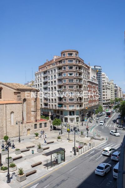Foto 8c359078-7290-42a6-b596-8569382b9277. Pis amb calefacció aparcament a Sant Francesc Valencia