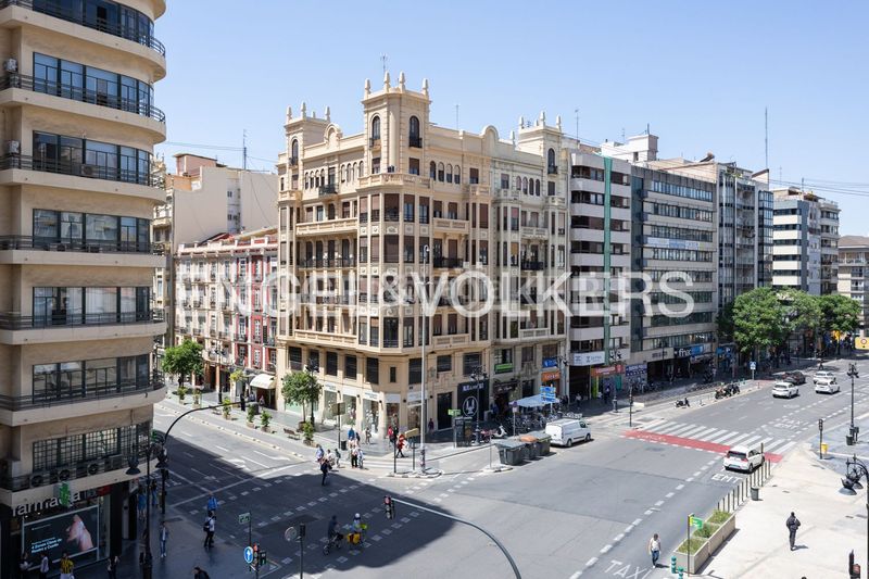 Foto fabcc8ae-8d23-4082-933f-0d219956b73b. Pis amb calefacció aparcament a Sant Francesc Valencia