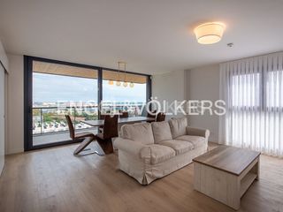 Affitto Appartamento in Ciutat Jardí. Espectacular piso con terraza y vistas al mar