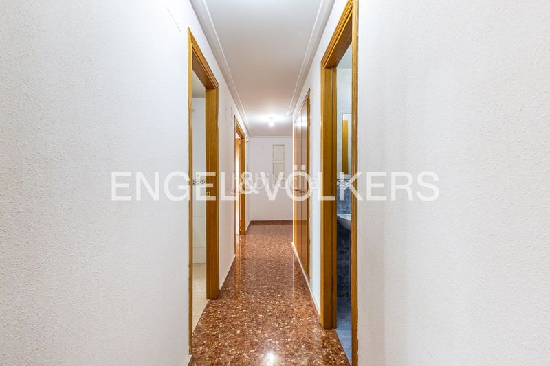 Foto 2322e237-a14c-4179-94c8-3f719ca956da. Alquiler piso práctica vivienda con garaje en urbanización valturia en Valencia