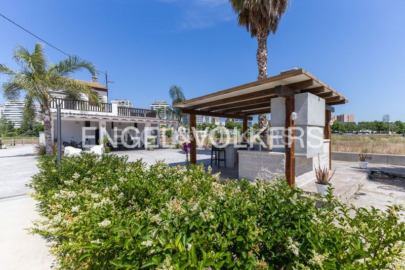 Foto 78b715fb-9865-4086-a39f-b5fdd3ea4199. Casa amb calefacció aparcament a La Punta Valencia