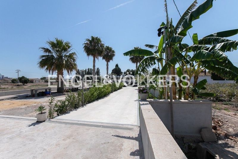 Foto e3122a1f-7931-465a-913a-8cecbfa88d56. Casa amb calefacció aparcament a La Punta Valencia